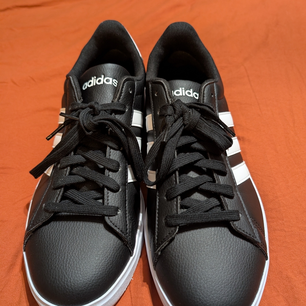 Adidas Men's Black and White Sneakers